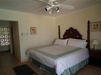 מונטגו ביי Sugarmill Bed & Breakfast 3*, מונטגו ביי